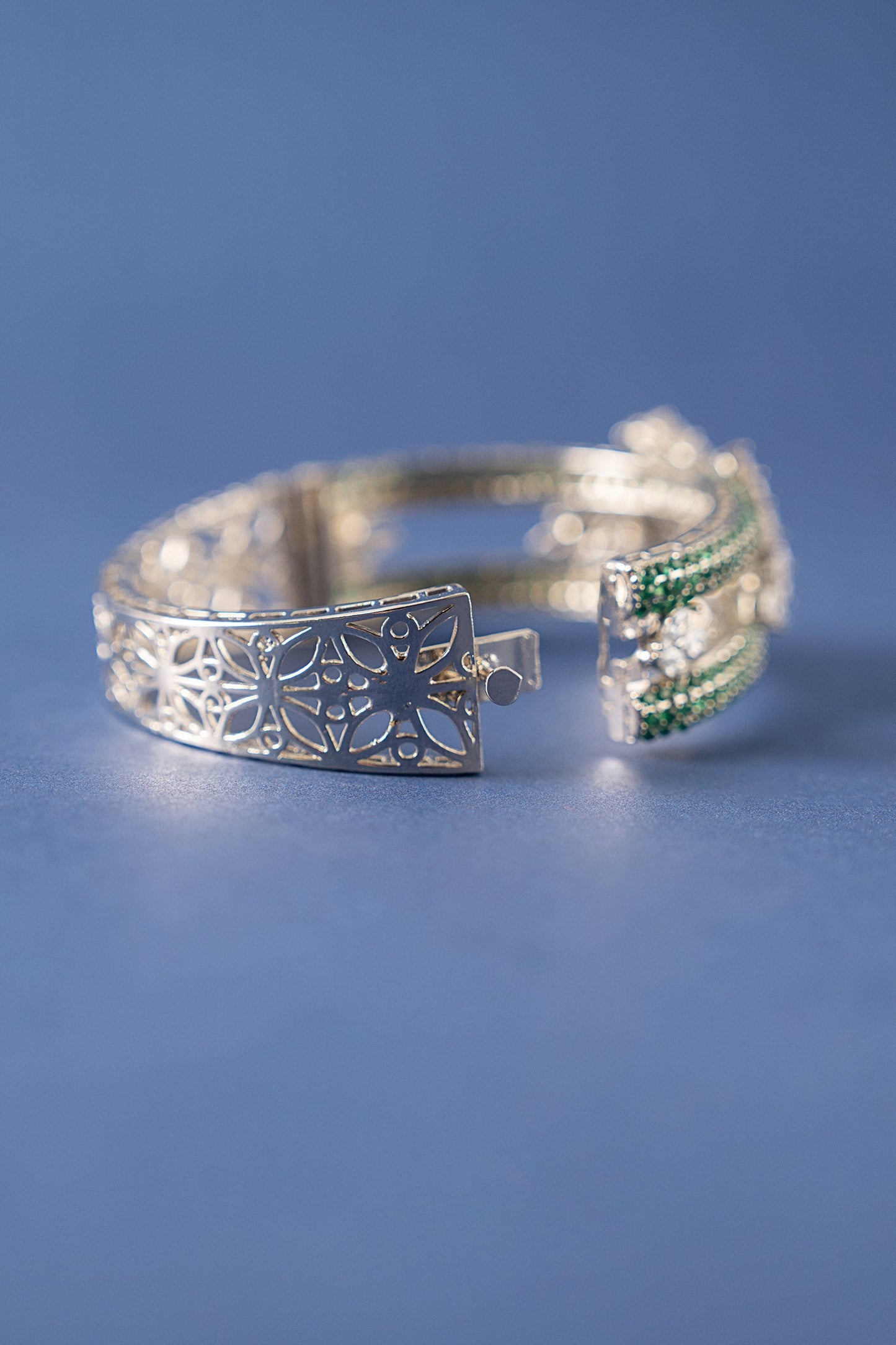 Leafra Bangle