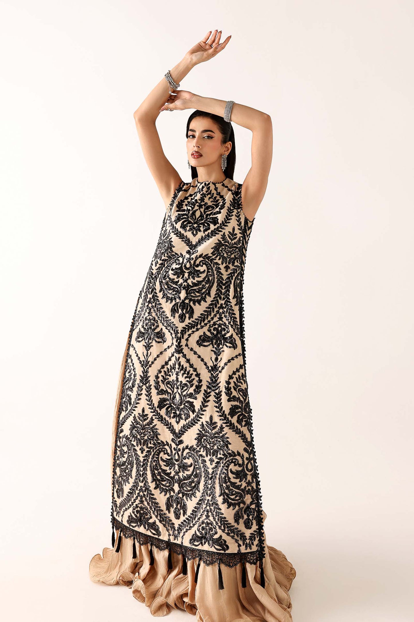 Embroidered Net Fabric (1Pc)