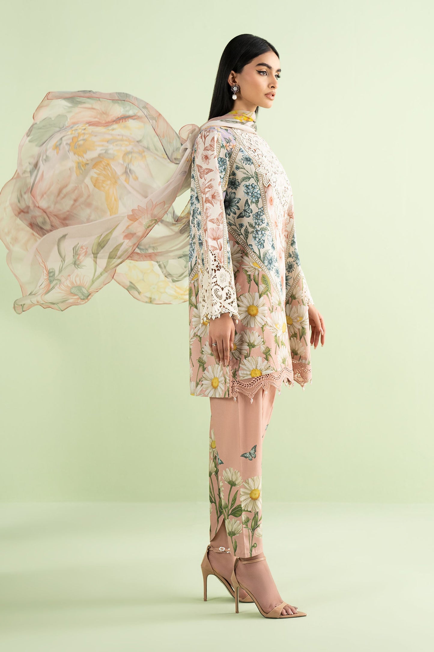3 Piece Embroidered Lawn Suit