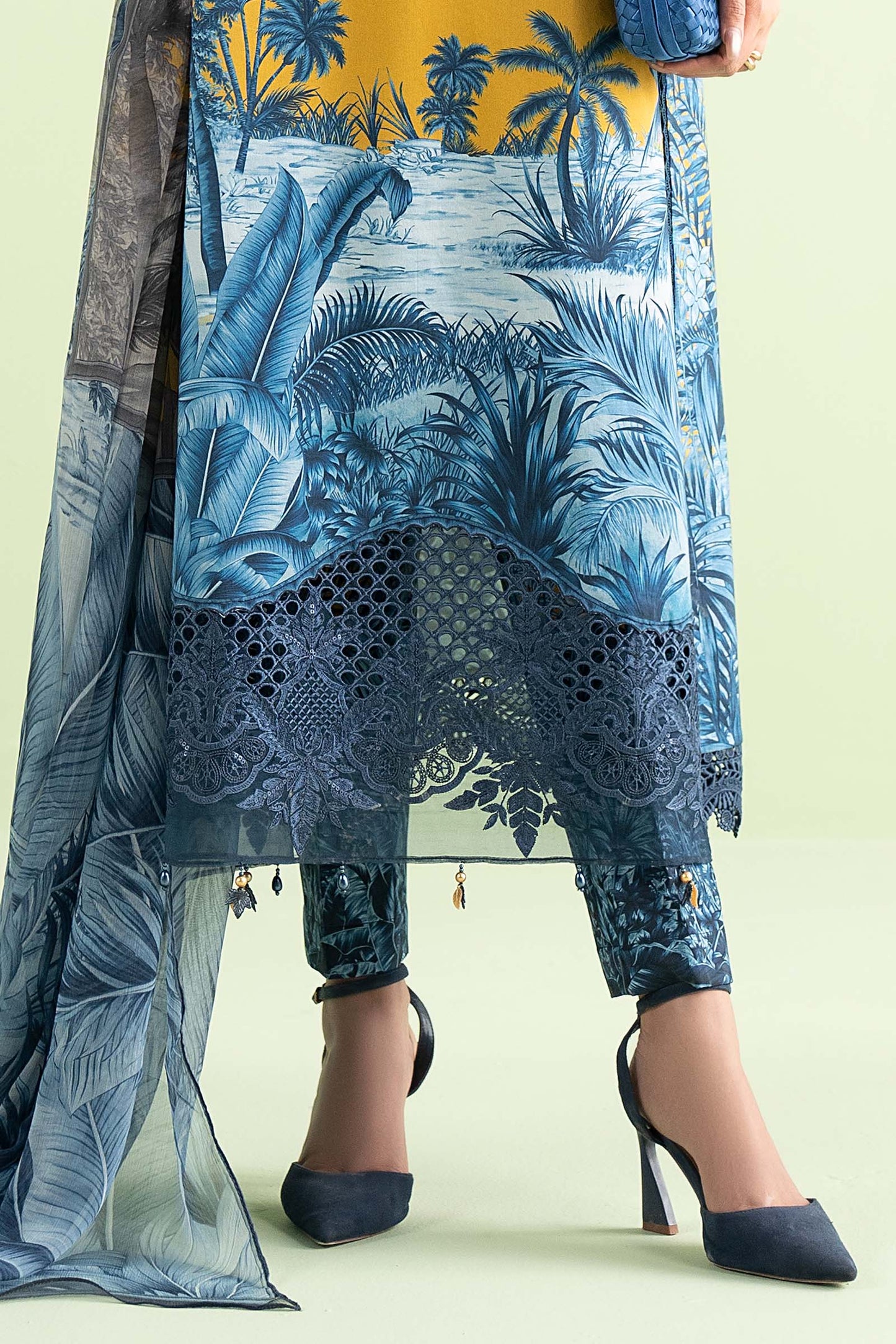 3 Piece Embroidered Lawn Suit