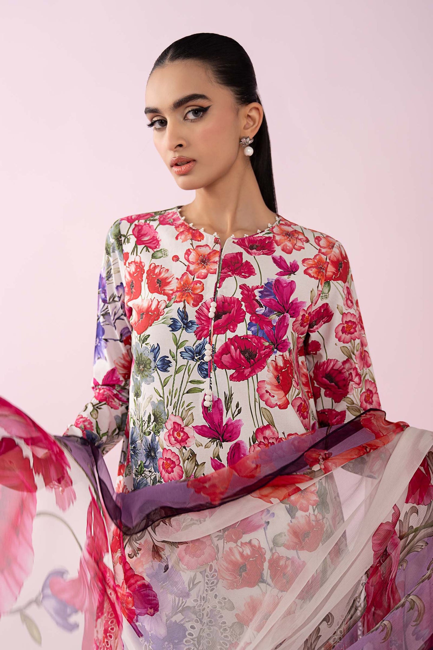 3 Piece Embroidered Lawn Suit