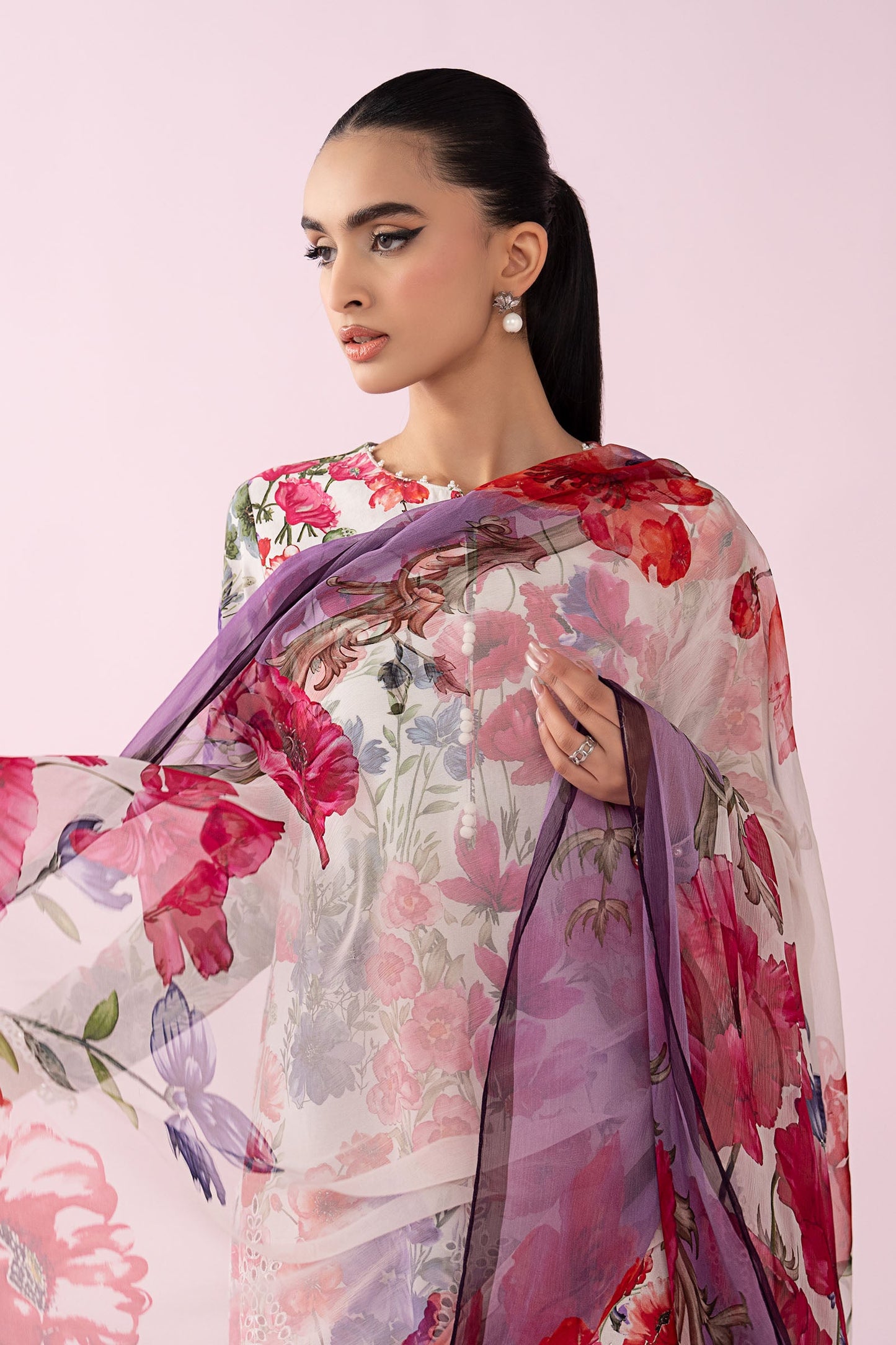 3 Piece Embroidered Lawn Suit