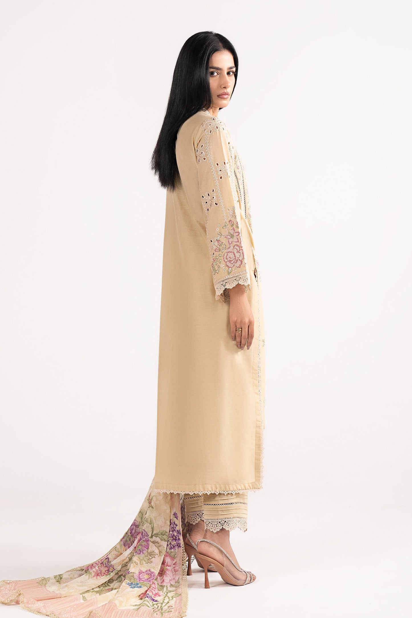 3 Piece Embroidered Lawn Suit