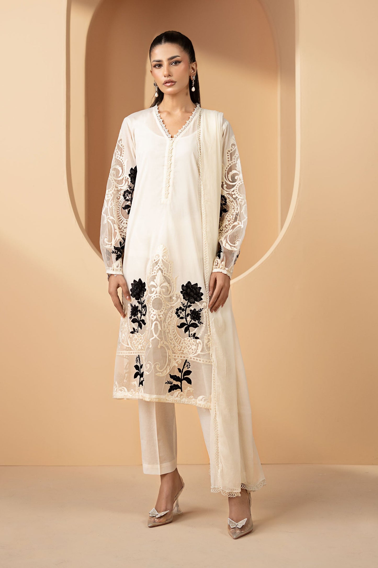 3 Piece Embroidered Lawn Suit