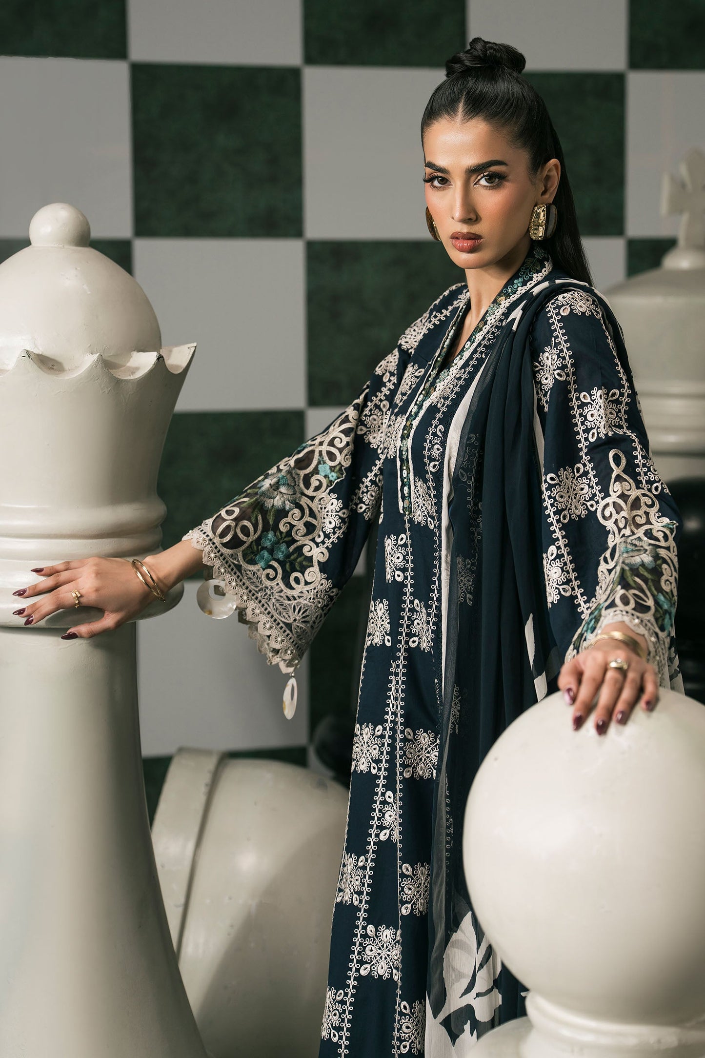 3 Piece Embroidered Lawn Suit