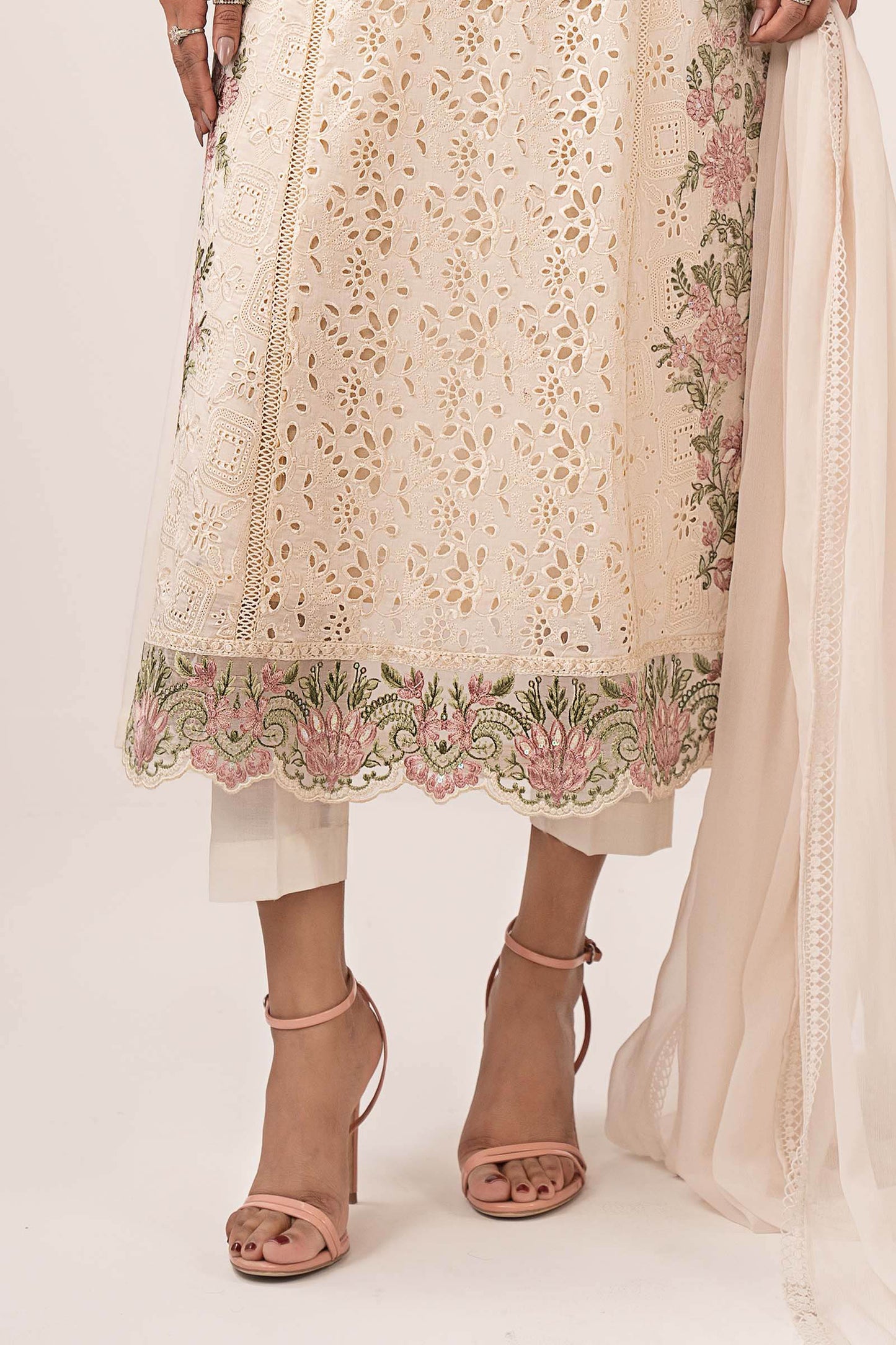 3 Piece Embroidered Lawn Suit