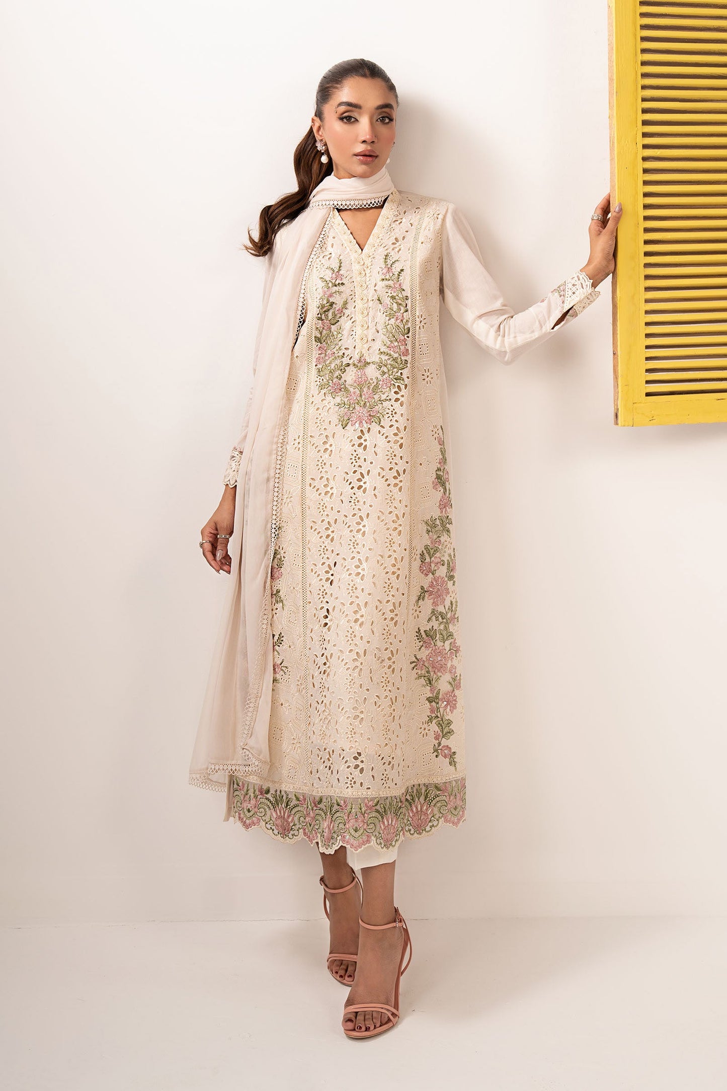 3 Piece Embroidered Lawn Suit