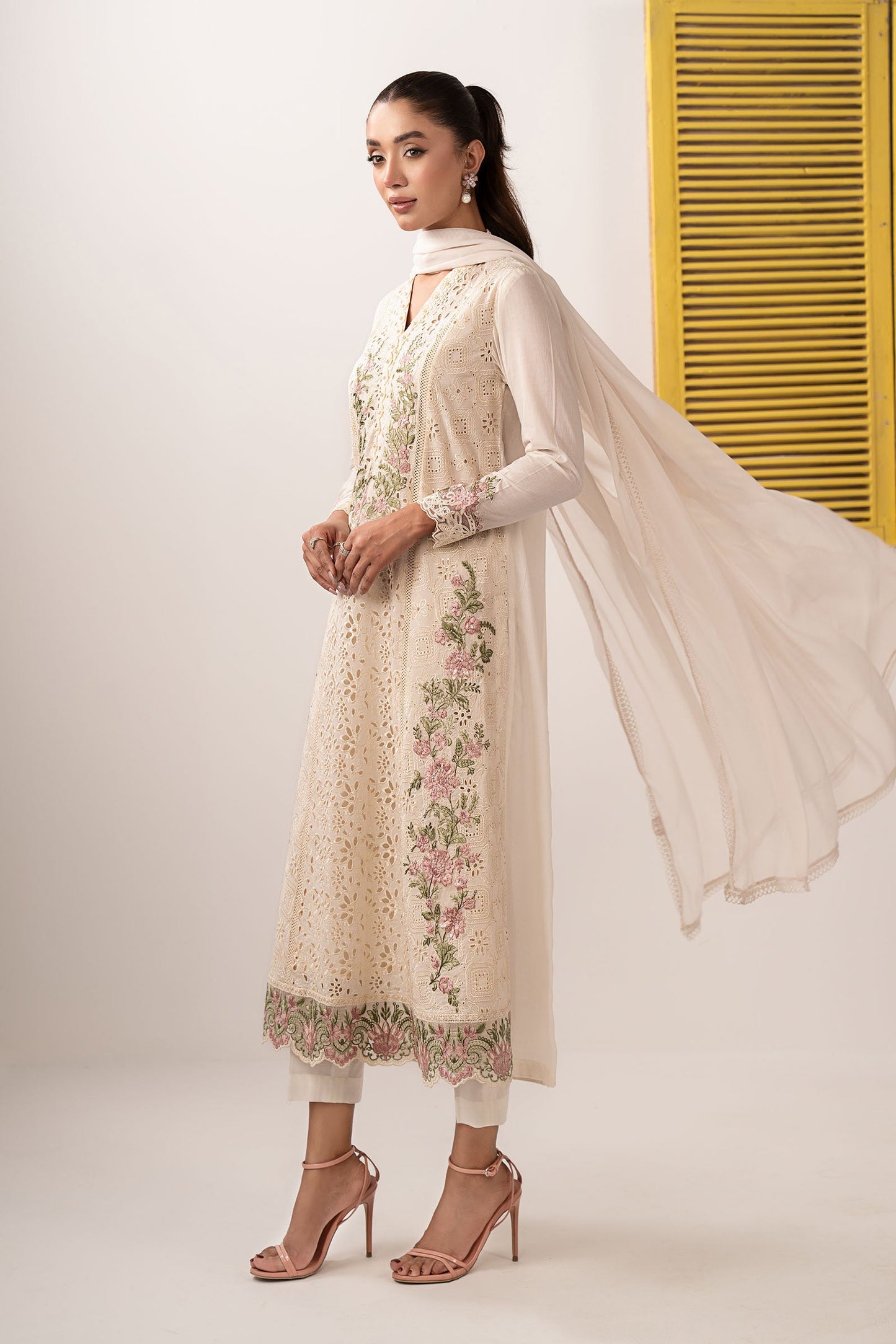 3 Piece Embroidered Lawn Suit