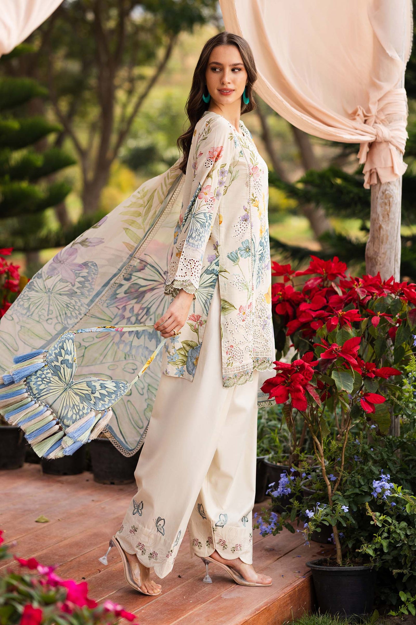 3 Piece Embroidered Lawn Suit