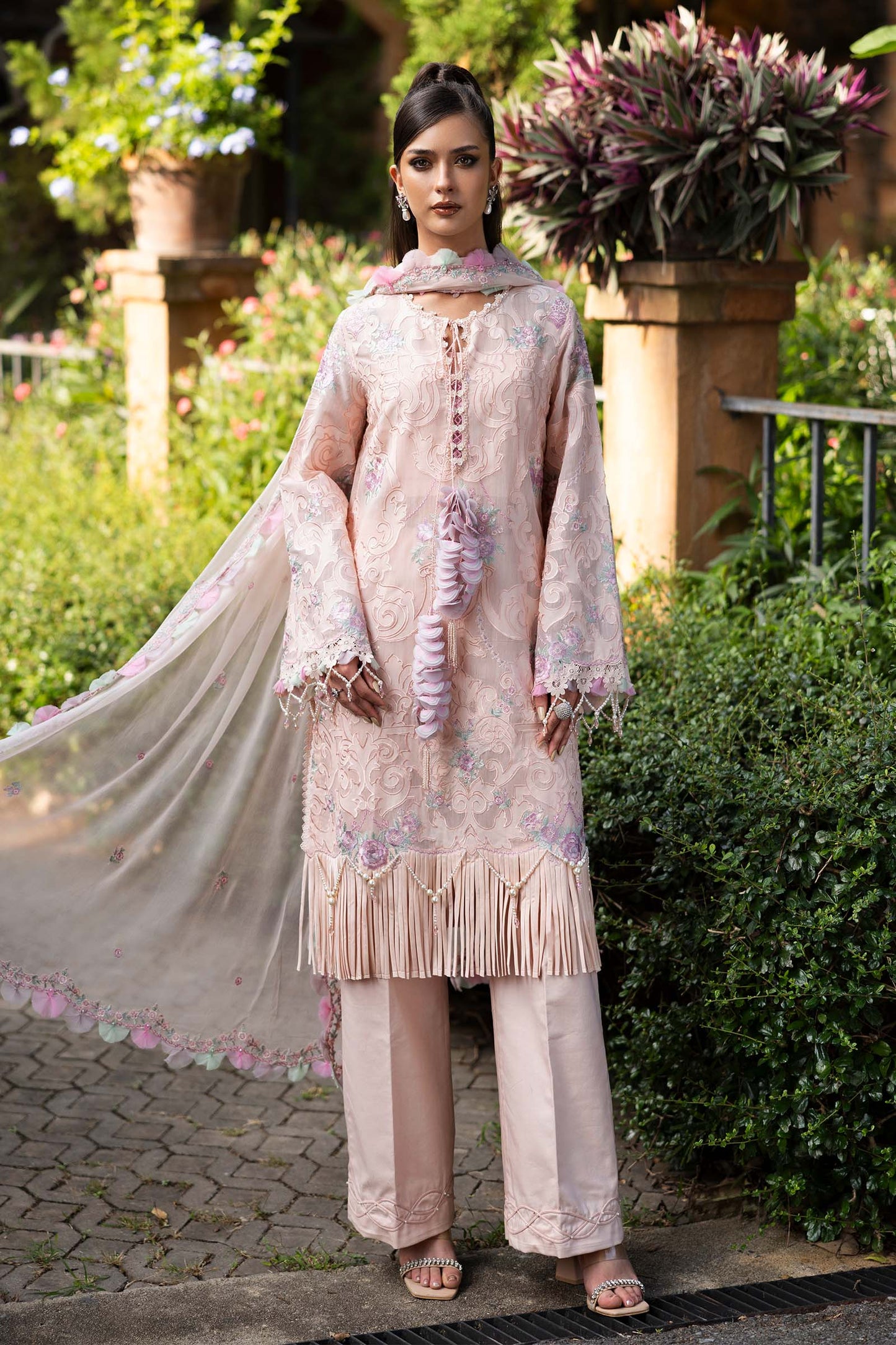 Embroidered Lawn Fabric (3Pcs)