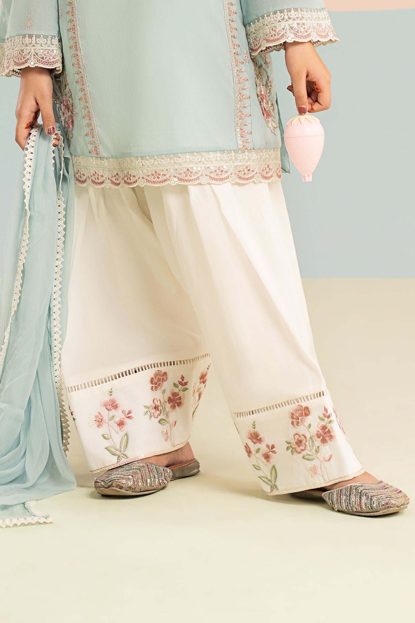 3 Piece Embroidered Lawn Suit