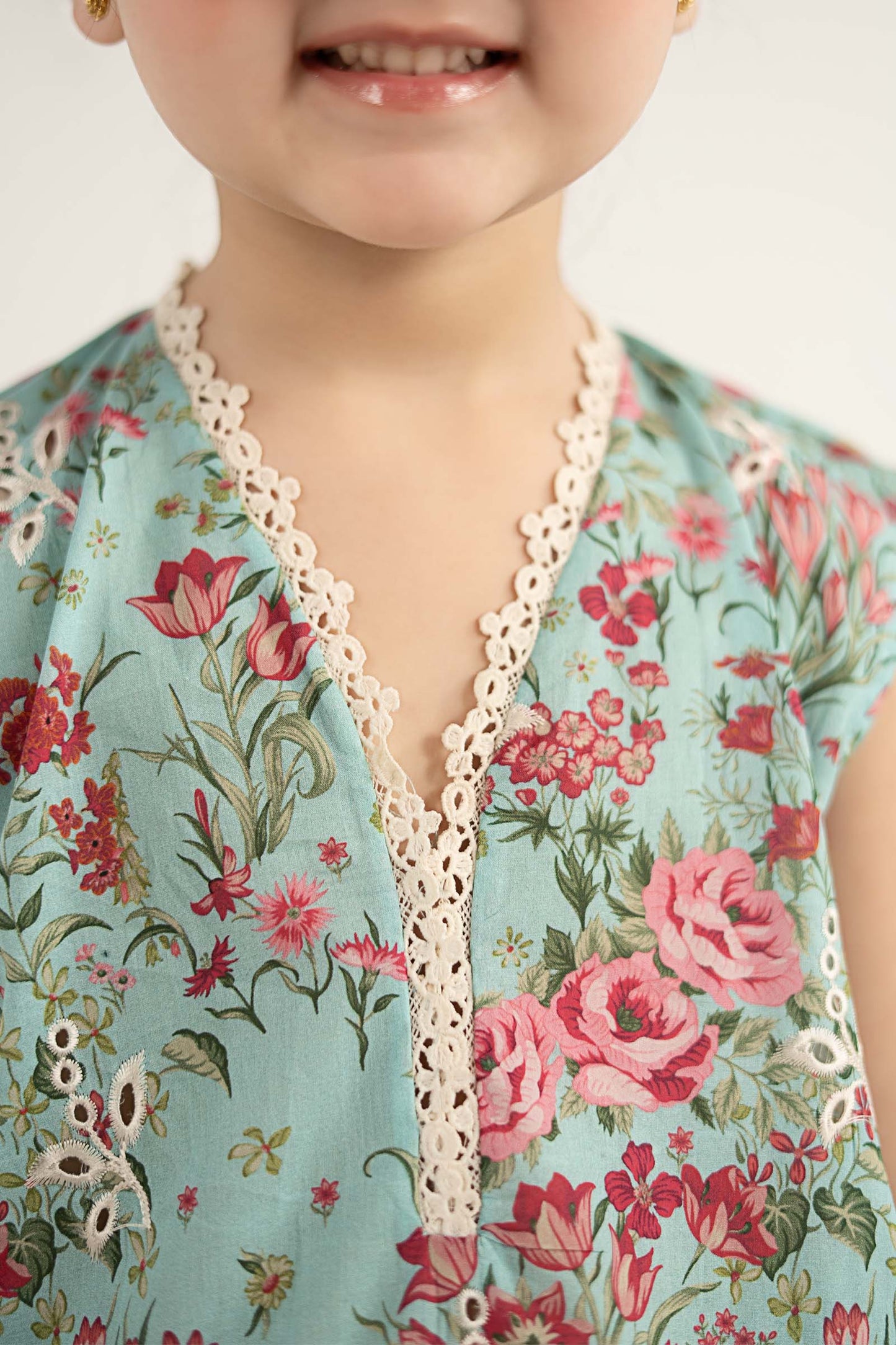 3 Piece Embroidered Lawn Suit